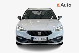 valkoinen SEAT Leon Sportstourer 2021 kuva 4.