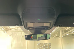 valkoinen SEAT Leon Sportstourer 2021 kuva 17.