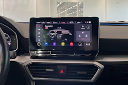 valkoinen SEAT Leon Sportstourer 2021 kuva 21.