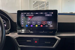 valkoinen SEAT Leon Sportstourer 2021 kuva 27.