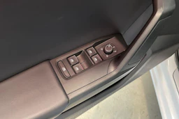 valkoinen SEAT Leon Sportstourer 2021 kuva 33.