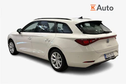 valkoinen SEAT Leon Sportstourer 2022 kuva 2.