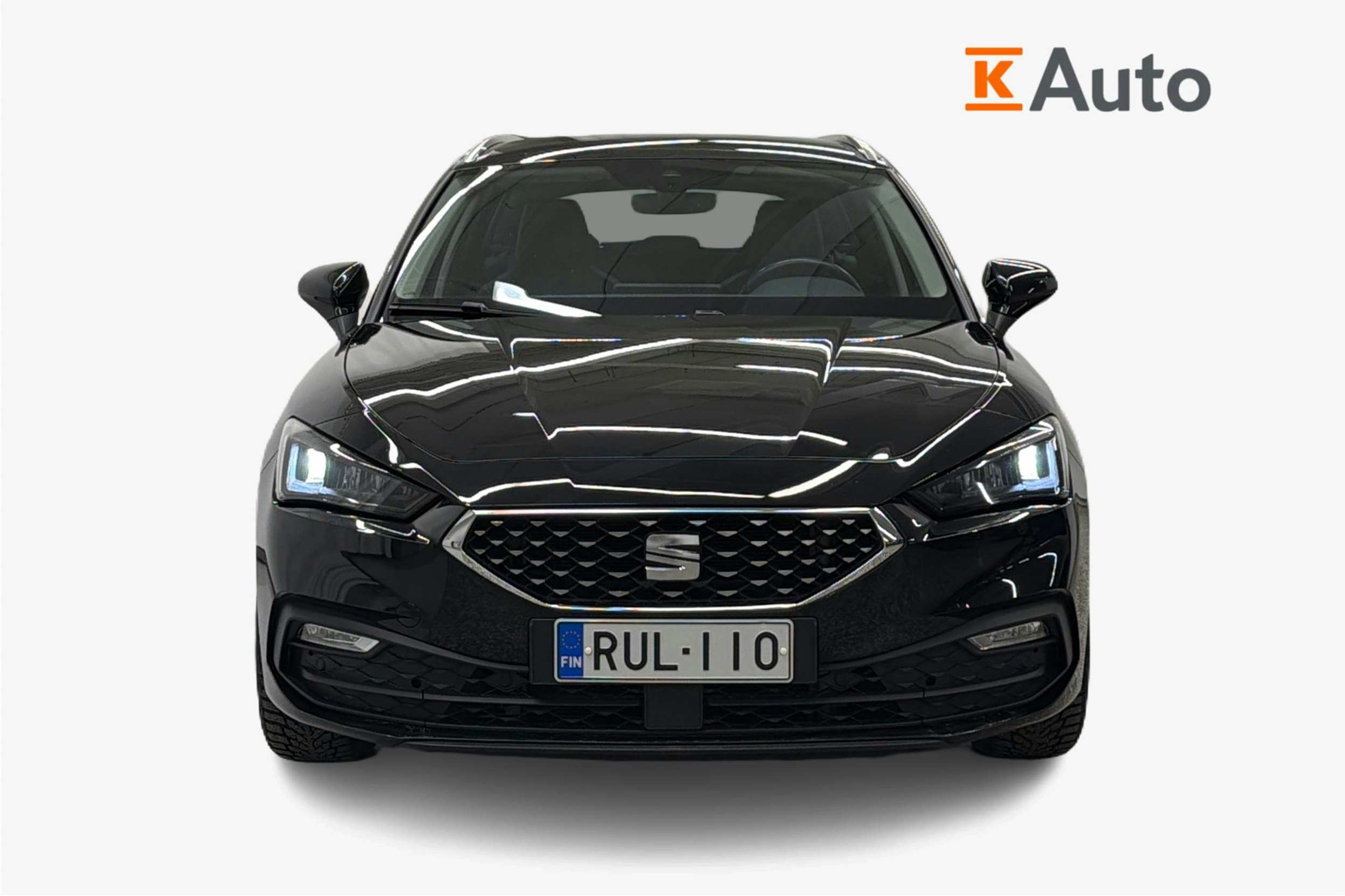 musta SEAT Leon Sportstourer 2021 kuva 5.