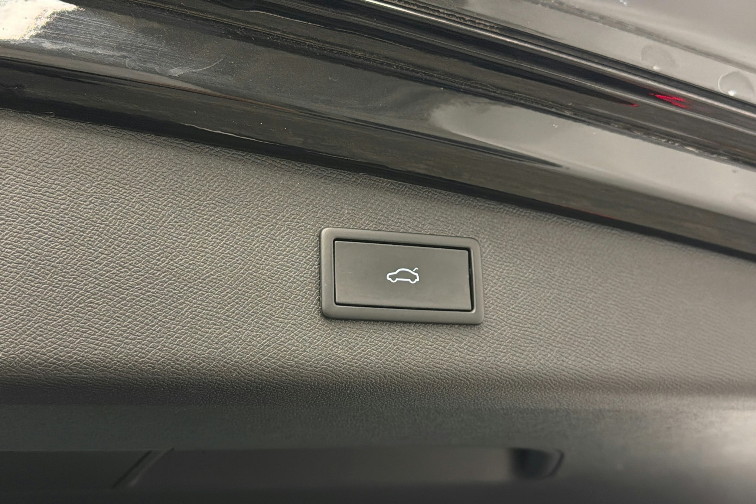 musta SEAT Leon Sportstourer 2021 kuva 15.