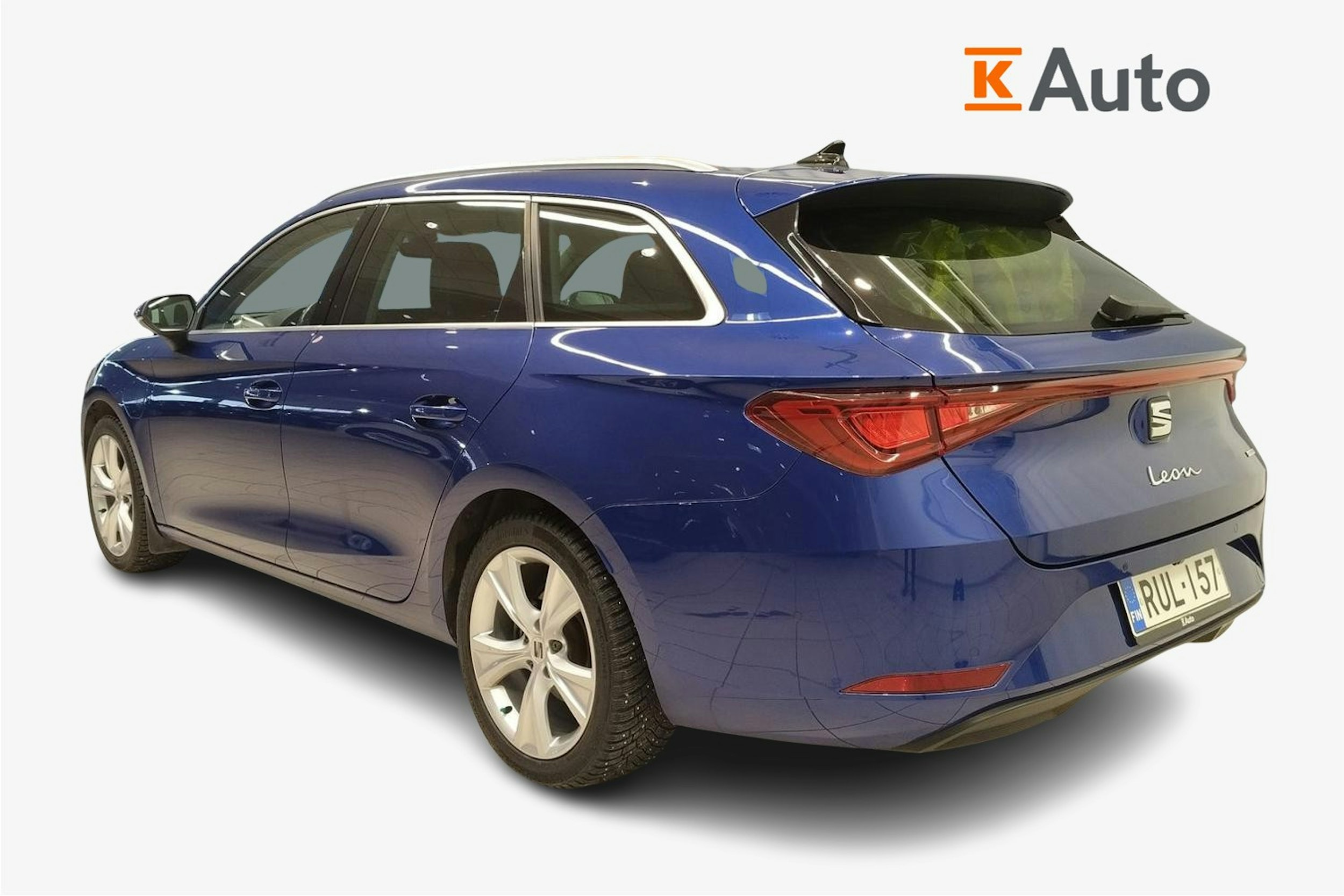 Sininen SEAT LEON SPORTSTOURER 2021 kuva 2.