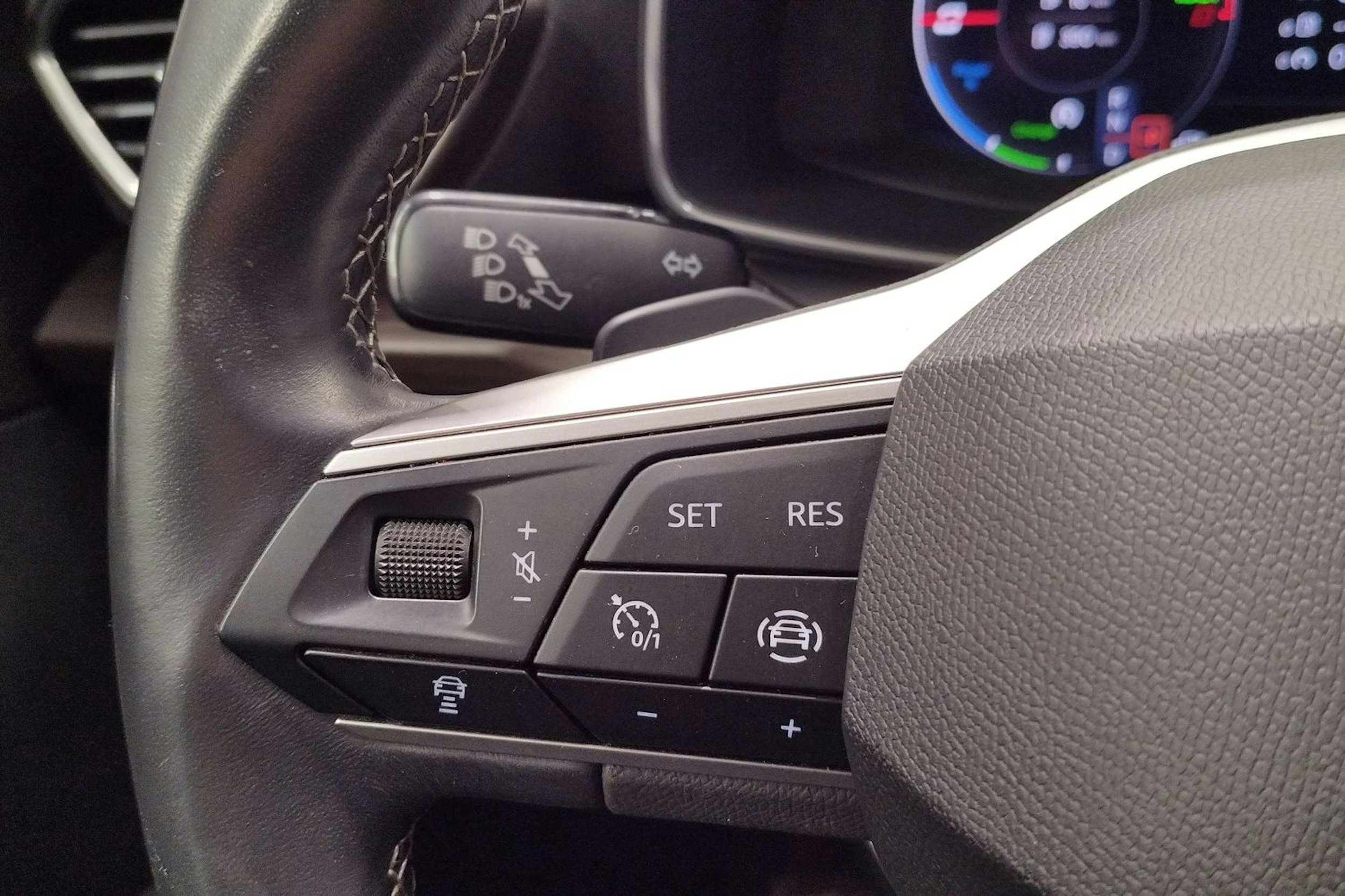 Sininen SEAT LEON SPORTSTOURER 2021 kuva 16.