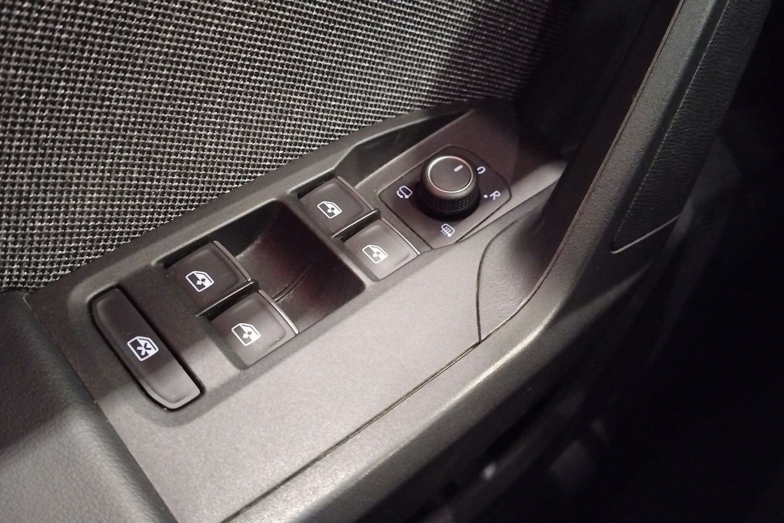 Sininen SEAT LEON SPORTSTOURER 2021 kuva 19.