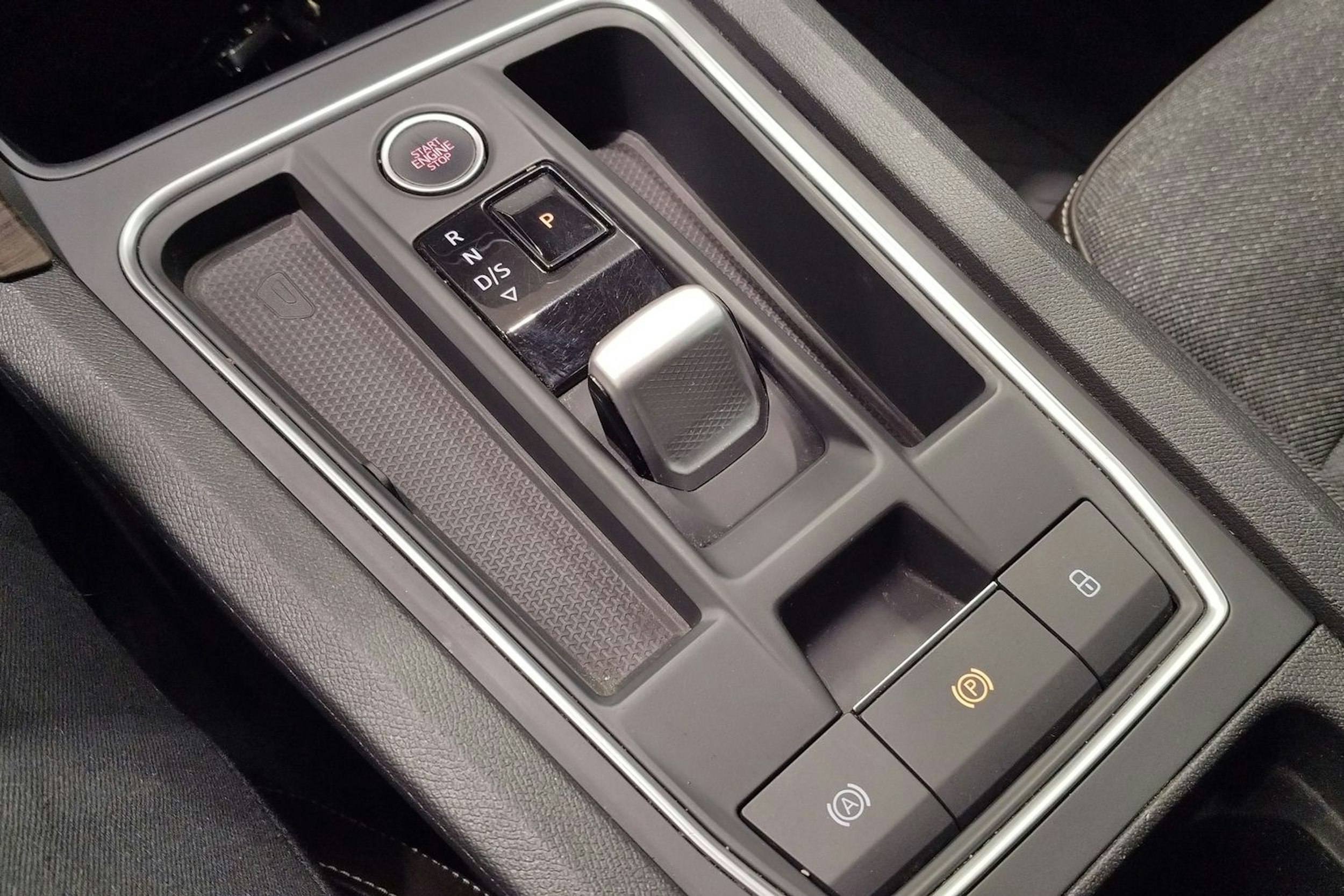 Sininen SEAT LEON SPORTSTOURER 2021 kuva 21.