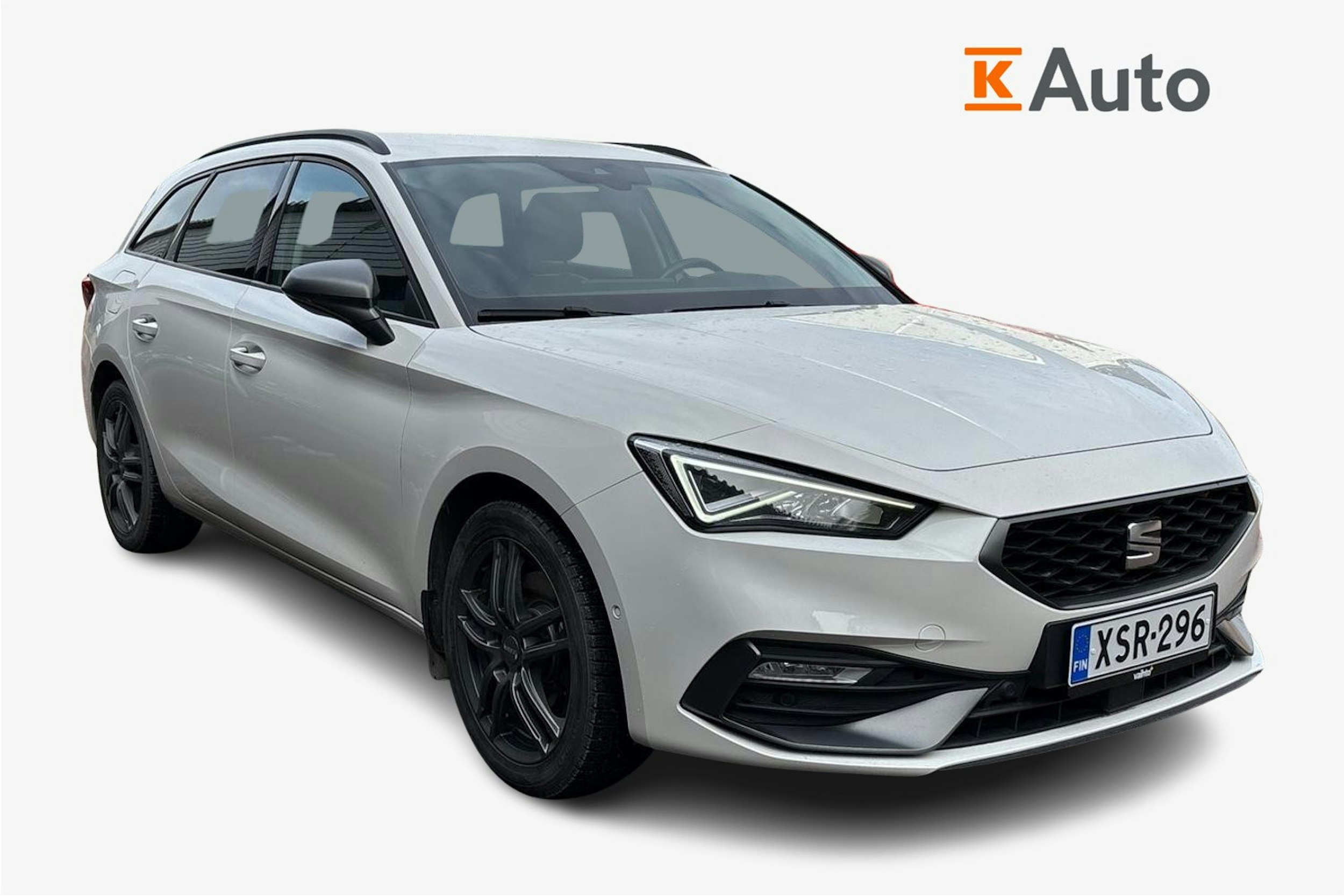 valkoinen SEAT Leon Sportstourer 2021 kuva 1.