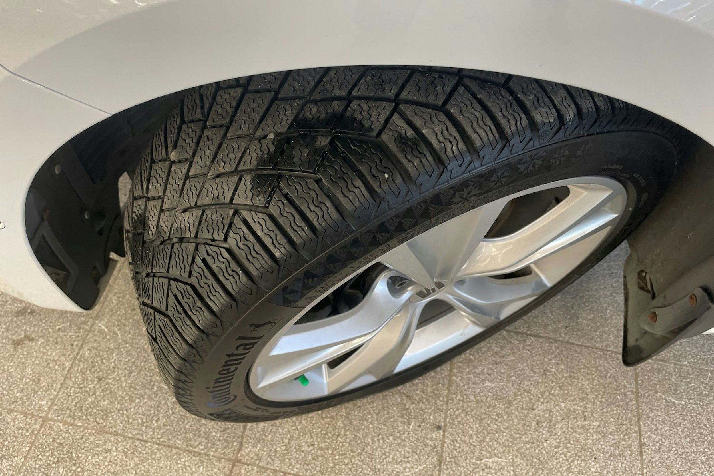 Valkoinen SEAT LEON SPORTSTOURER 2021 kuva 14.