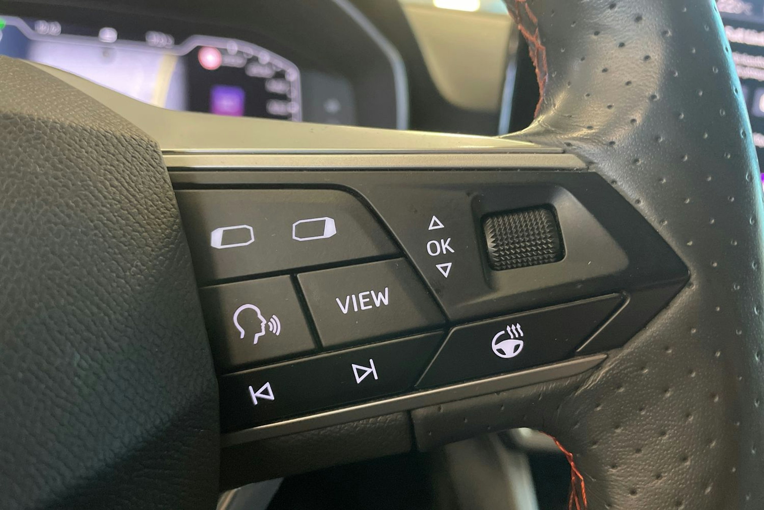 Valkoinen SEAT LEON SPORTSTOURER 2021 kuva 19.