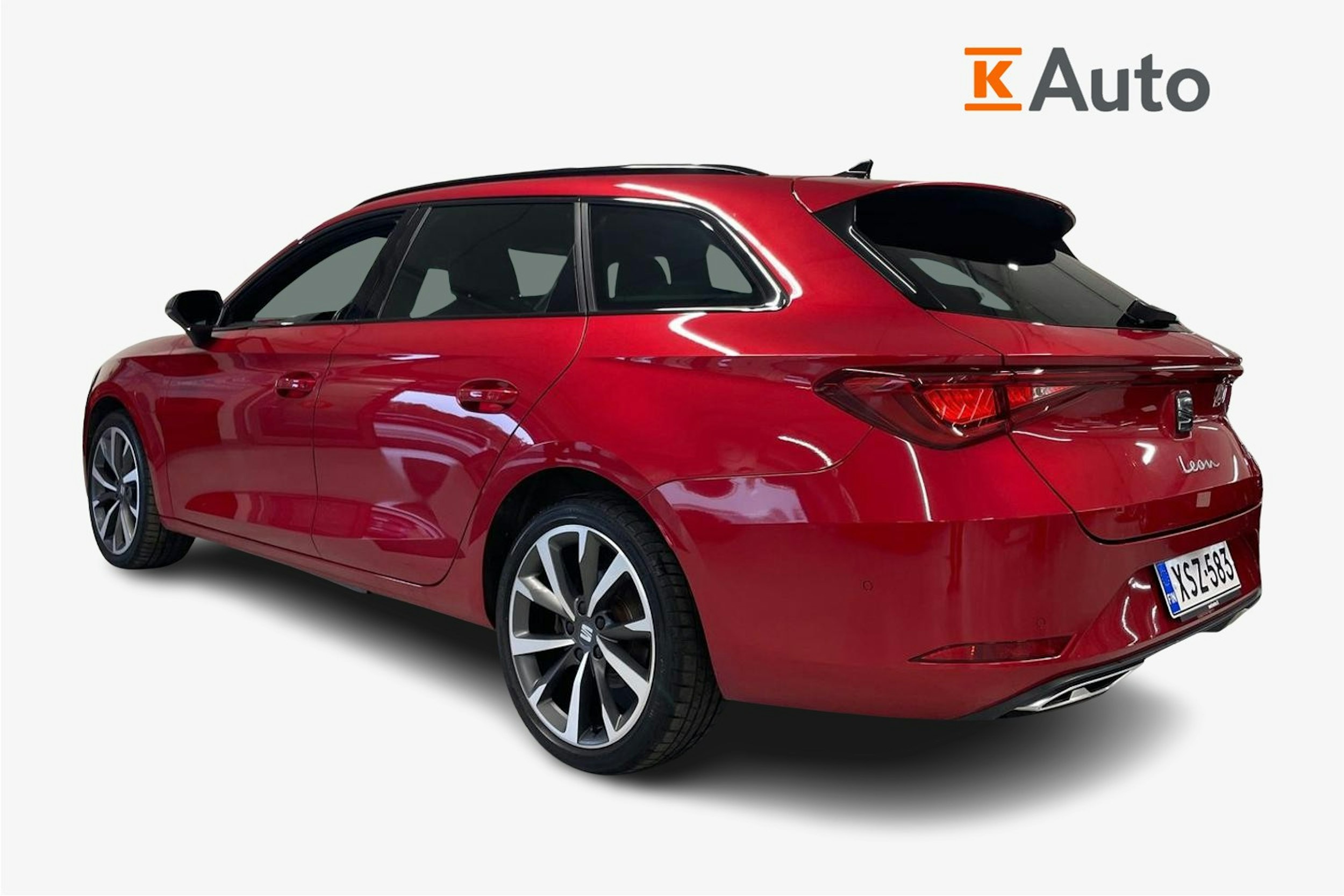 punainen SEAT Leon Sportstourer 2021 kuva 29.