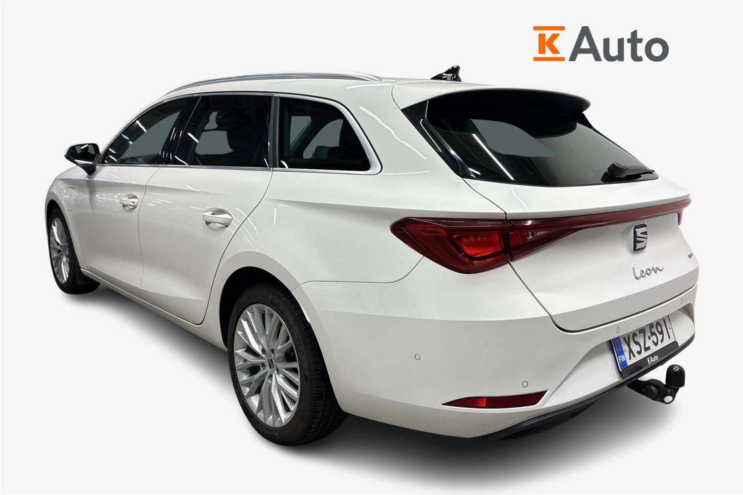 Seat Leon Sportstourer 2021, photo 2/5