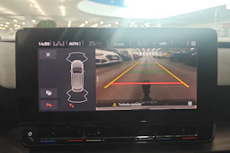 valkoinen SEAT Leon Sportstourer 2021 kuva 4.