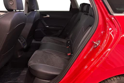 punainen SEAT Leon Sportstourer 2021 kuva 8.