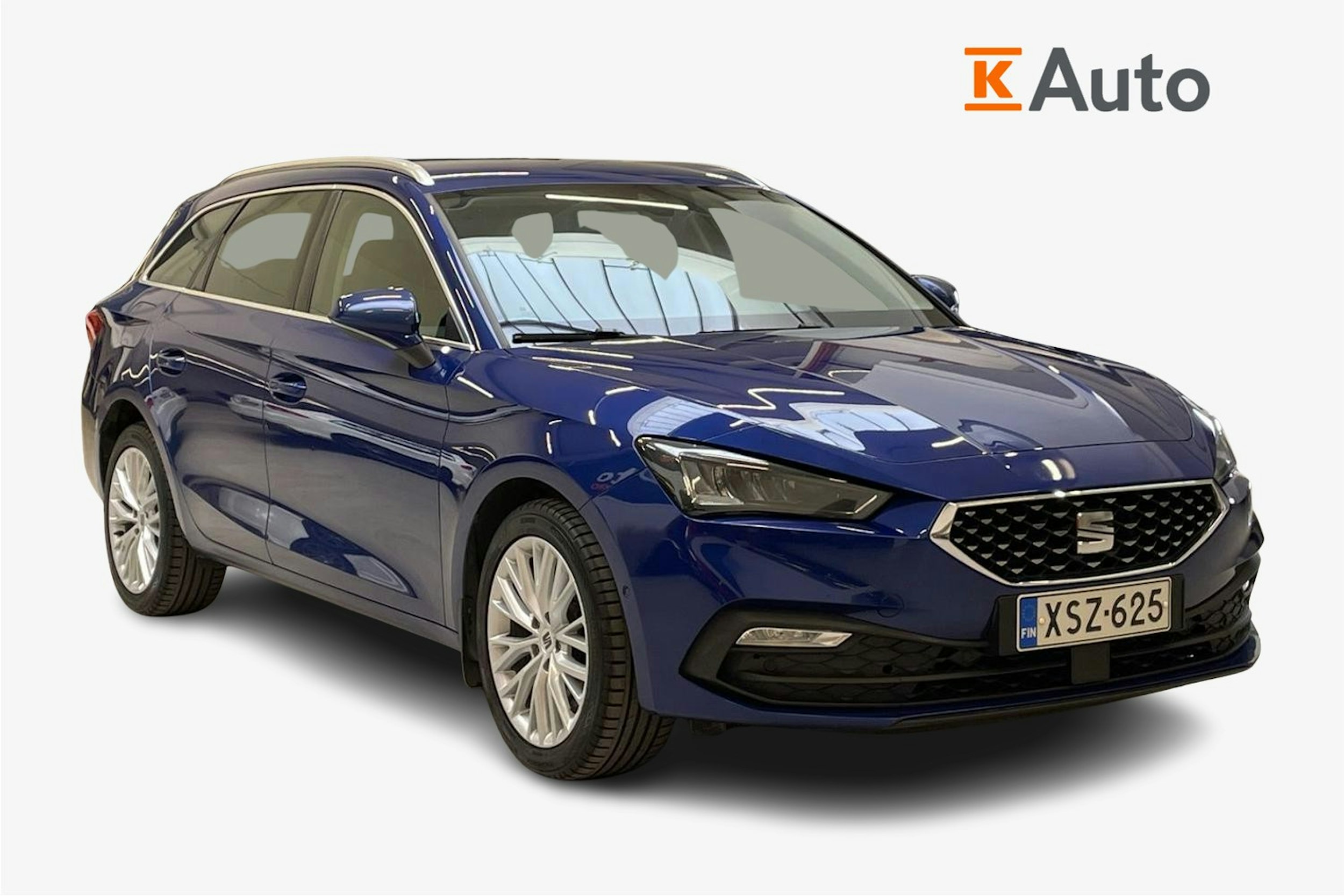 sininen SEAT Leon Sportstourer 2021 kuva 1.