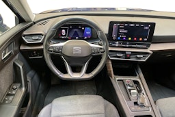 sininen SEAT Leon Sportstourer 2021 kuva 9.