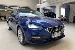 sininen SEAT Leon Sportstourer 2021 kuva 14.