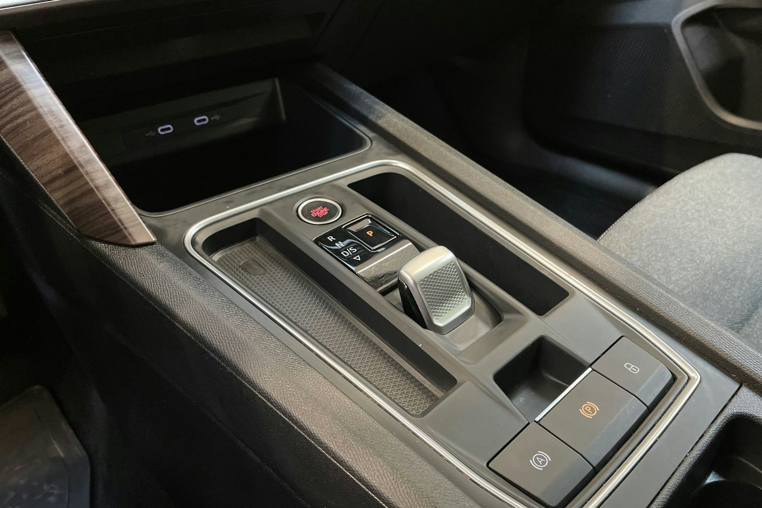 sininen SEAT Leon Sportstourer 2021 kuva 27.