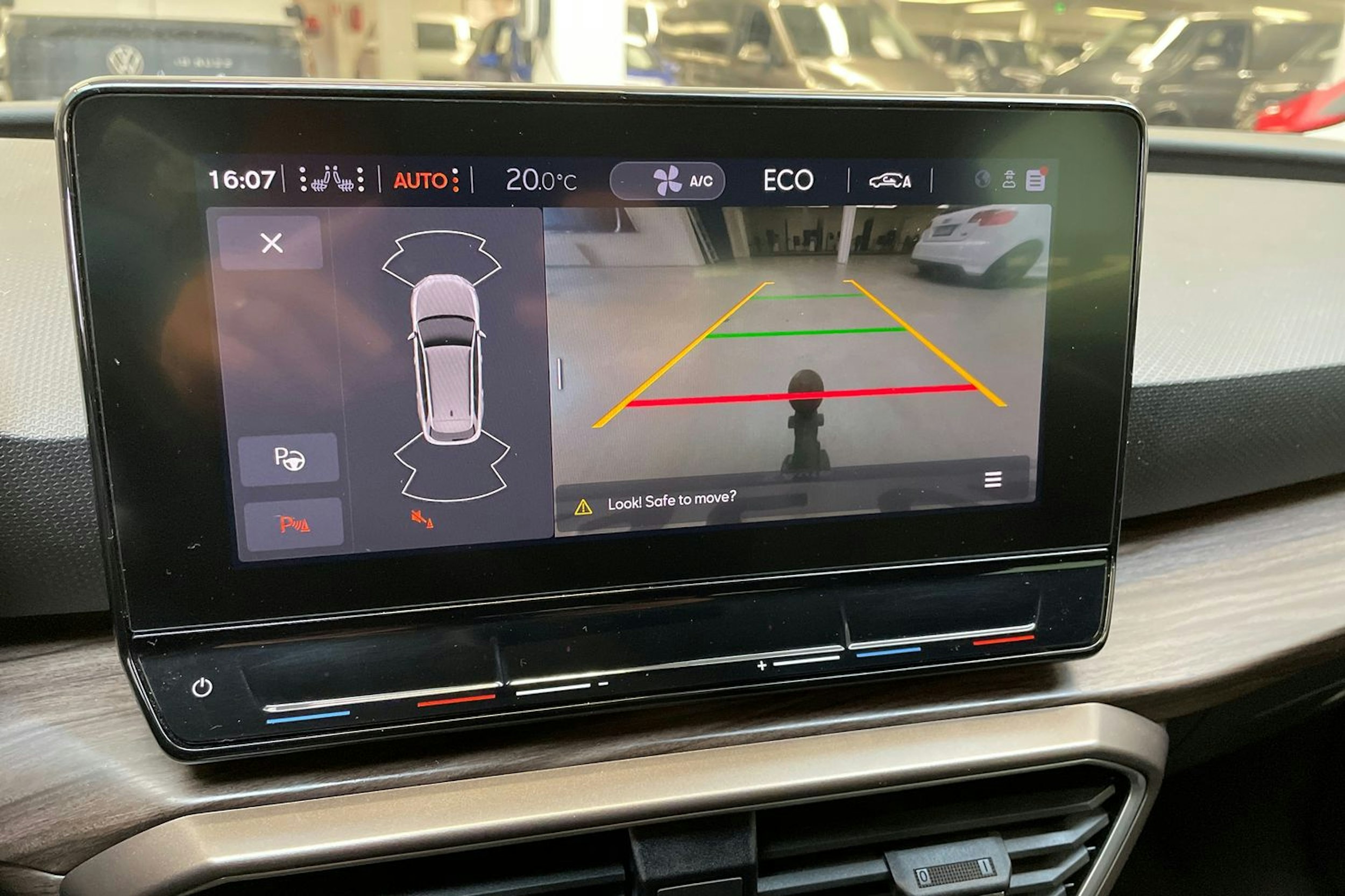 sininen SEAT Leon Sportstourer 2021 kuva 28.