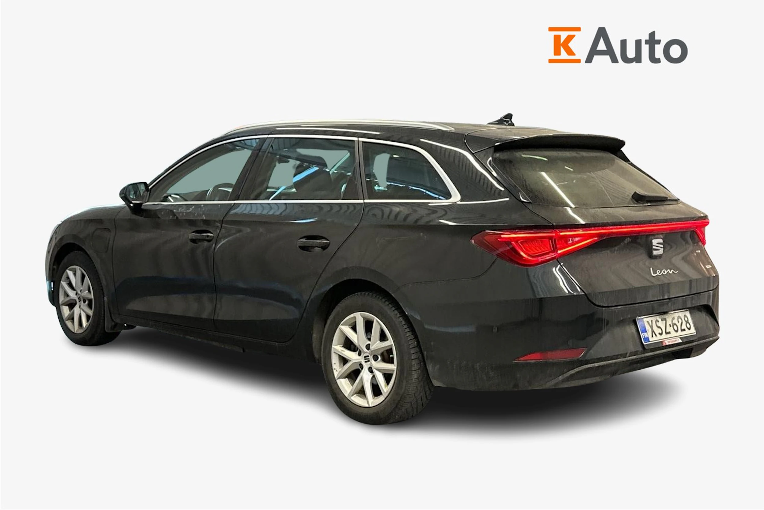 musta SEAT Leon Sportstourer 2021 kuva 2.