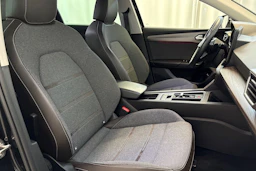 musta SEAT Leon Sportstourer 2021 kuva 16.