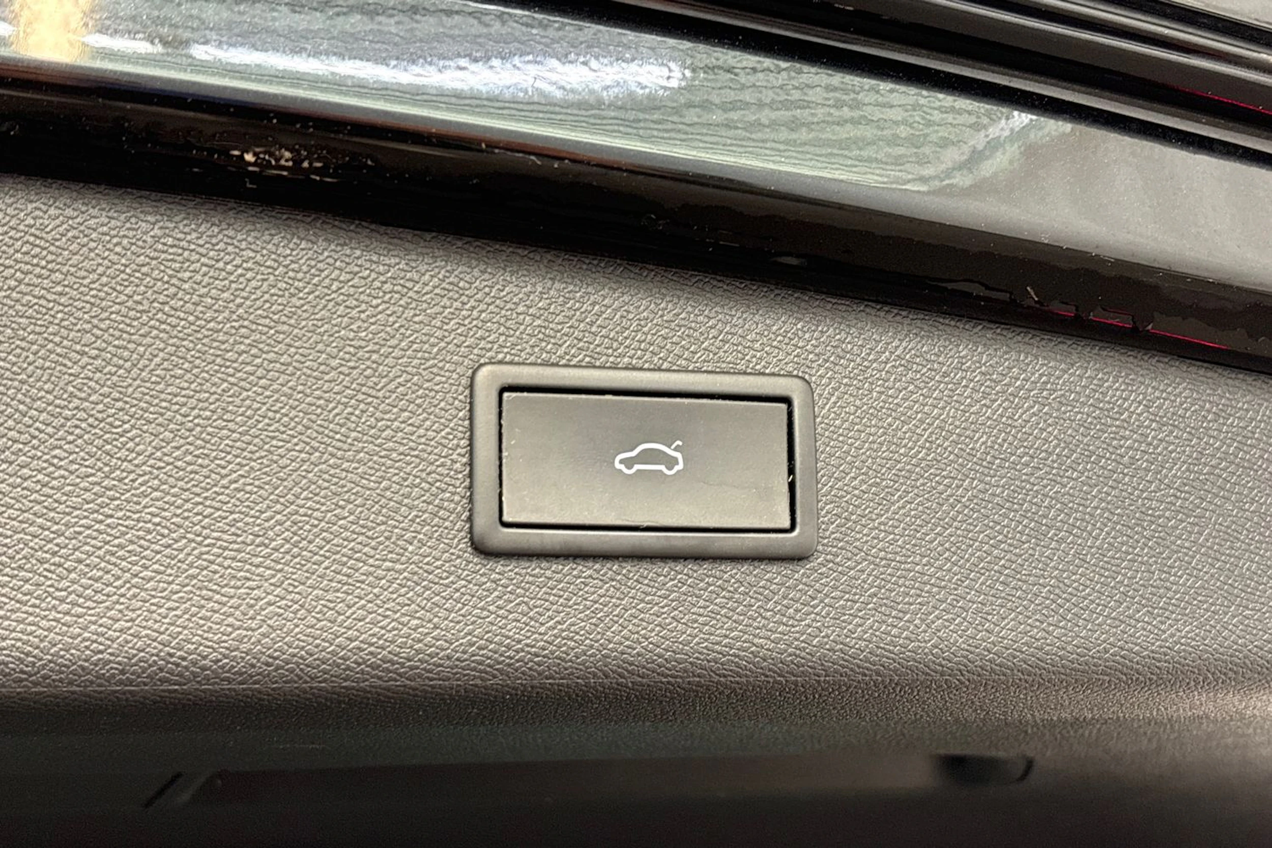 musta SEAT Leon Sportstourer 2021 kuva 19.