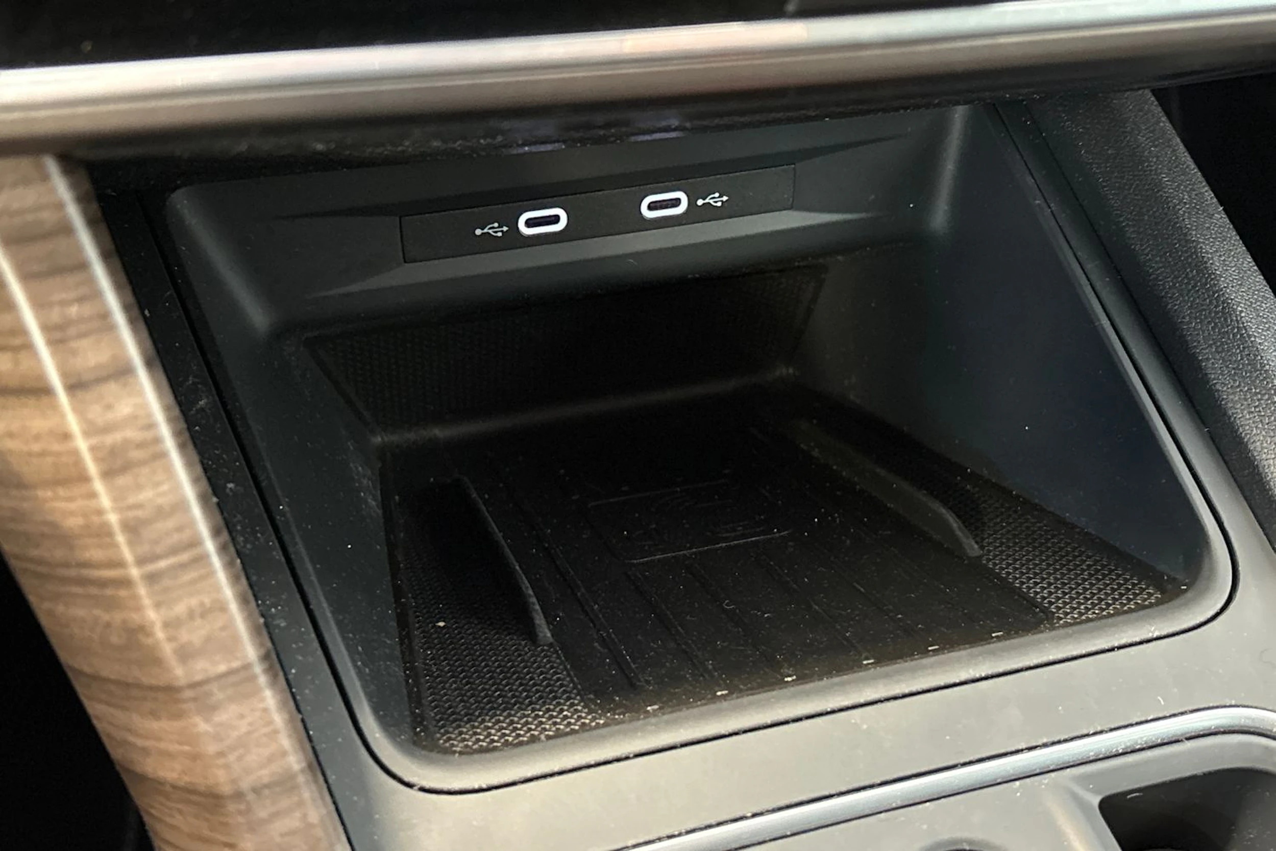 musta SEAT Leon Sportstourer 2021 kuva 29.