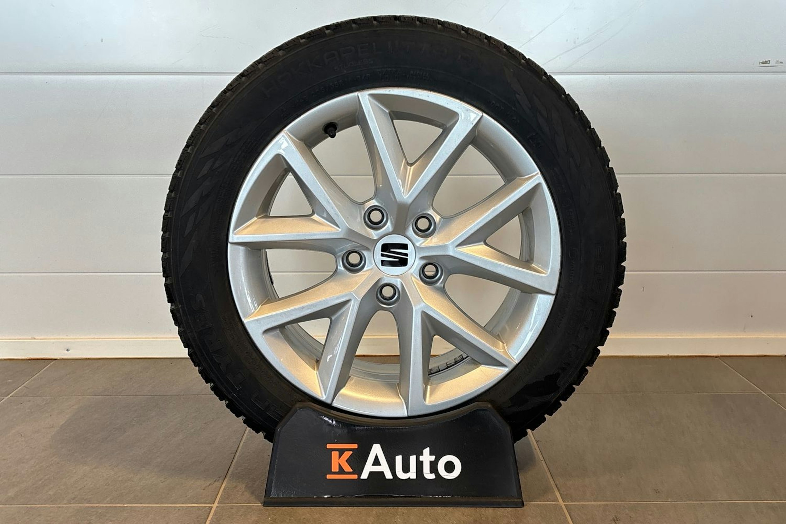 Valkoinen SEAT LEON SPORTSTOURER 2021 kuva 13.