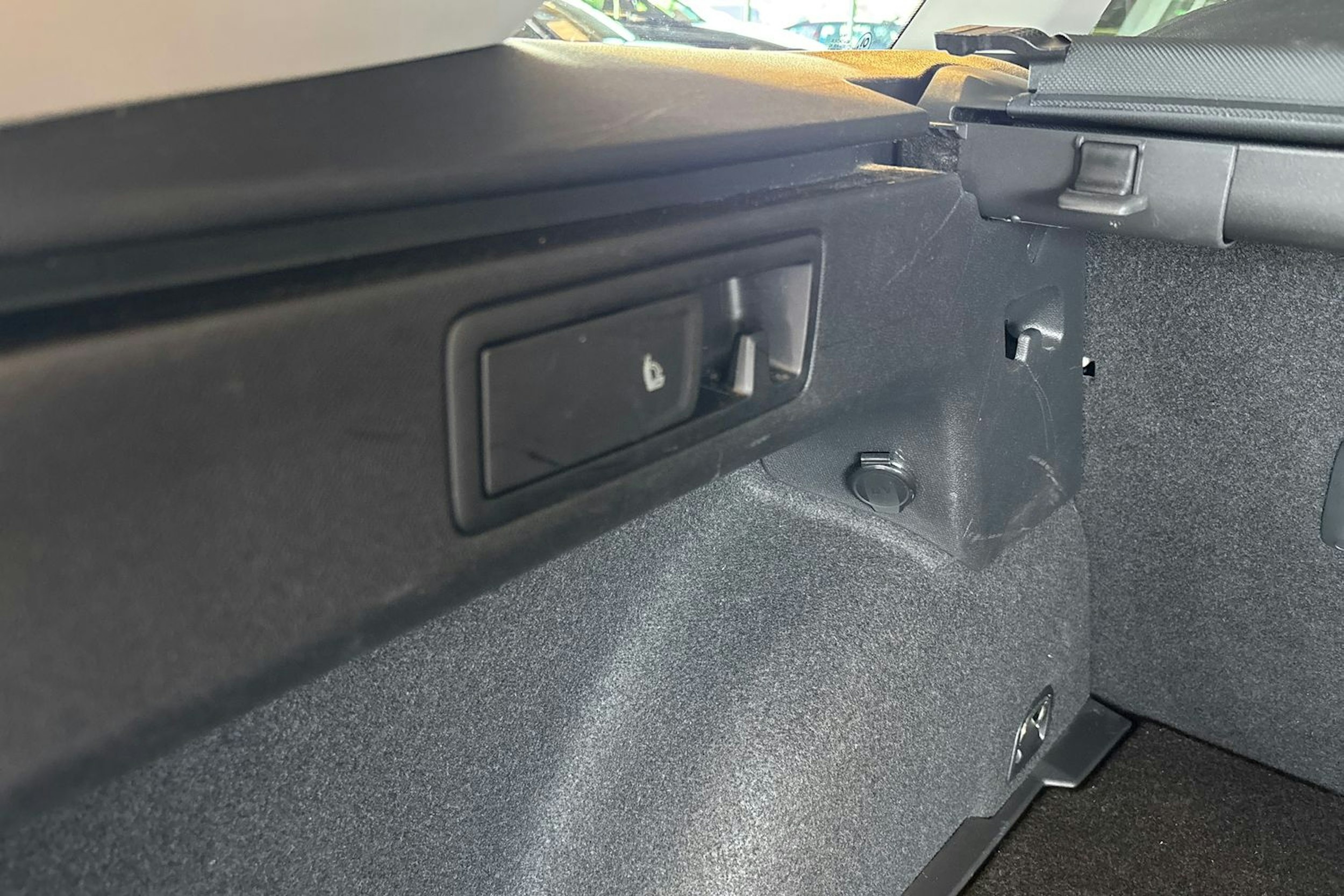 Valkoinen SEAT LEON SPORTSTOURER 2021 kuva 16.