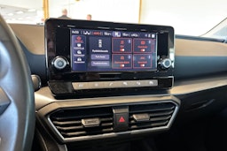 Valkoinen SEAT LEON SPORTSTOURER 2021 kuva 25.