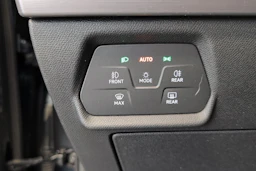 met. harmaa SEAT Leon Sportstourer 2021 kuva 30.