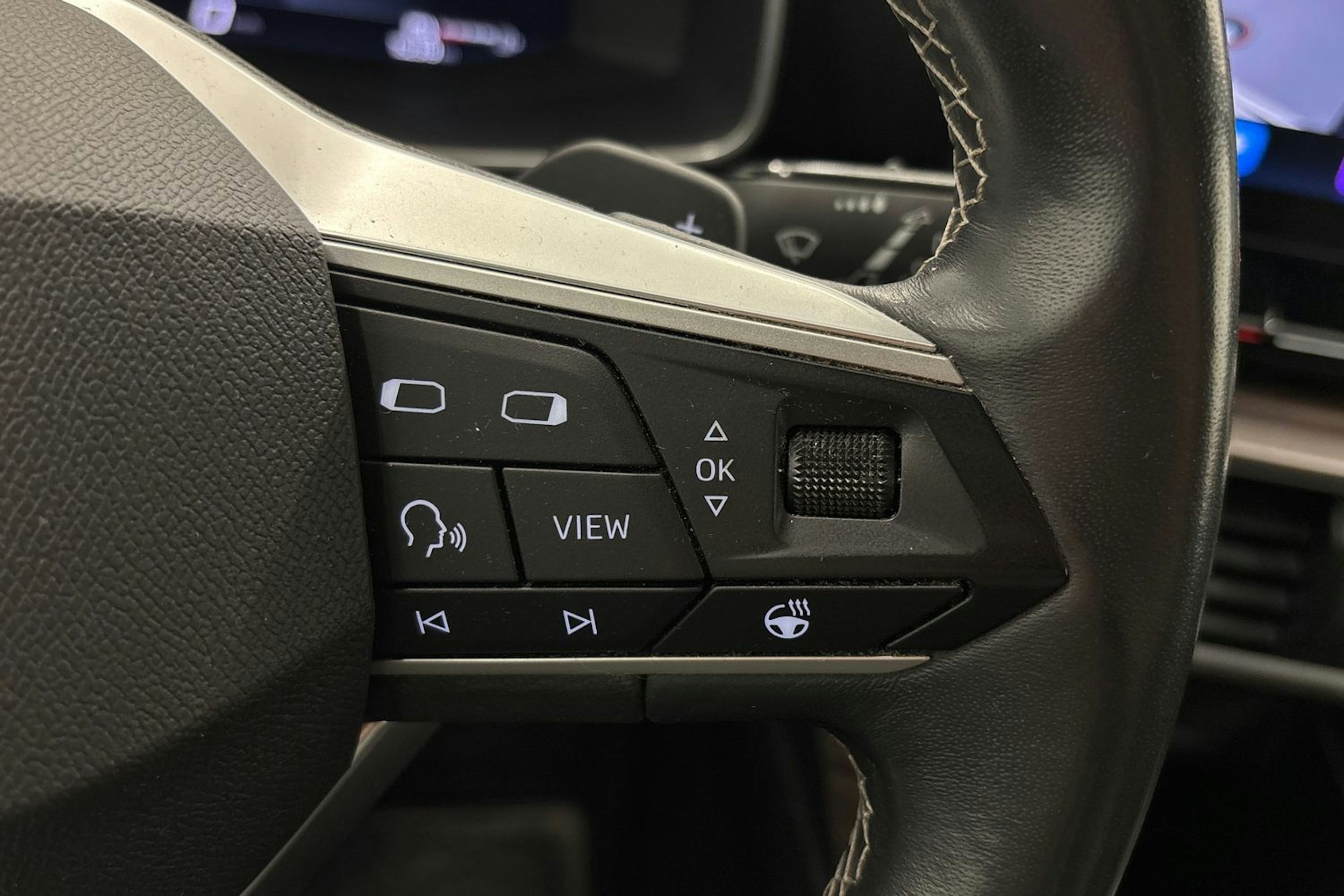 met. harmaa SEAT Leon Sportstourer 2022 kuva 17.