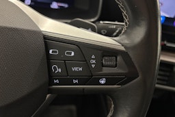 met. harmaa SEAT Leon Sportstourer 2022 kuva 17.