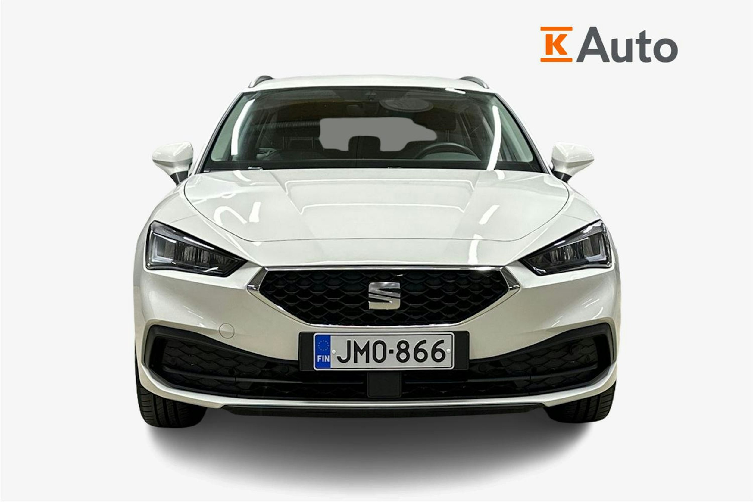 valkoinen SEAT Leon Sportstourer 2022 kuva 5.