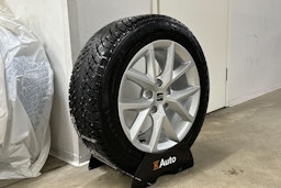 valkoinen SEAT Leon Sportstourer 2022 kuva 13.