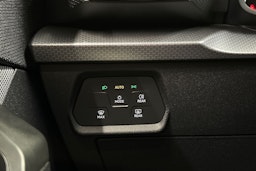 valkoinen SEAT Leon Sportstourer 2022 kuva 22.