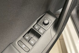 Valkoinen SEAT LEON SPORTSTOURER 2022 kuva 13.