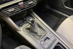 Valkoinen SEAT LEON SPORTSTOURER 2022 kuva 19.