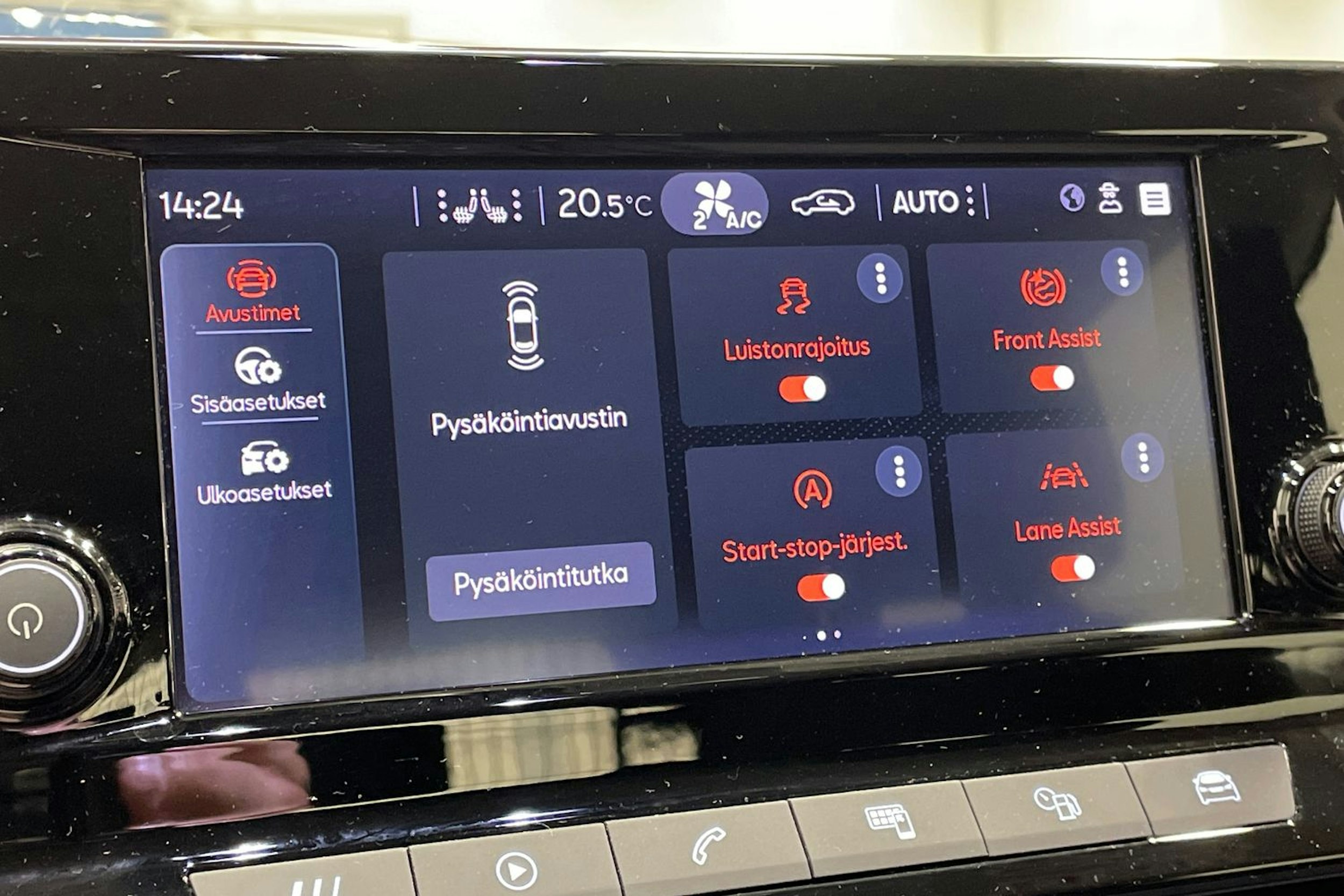 Valkoinen SEAT LEON SPORTSTOURER 2022 kuva 24.