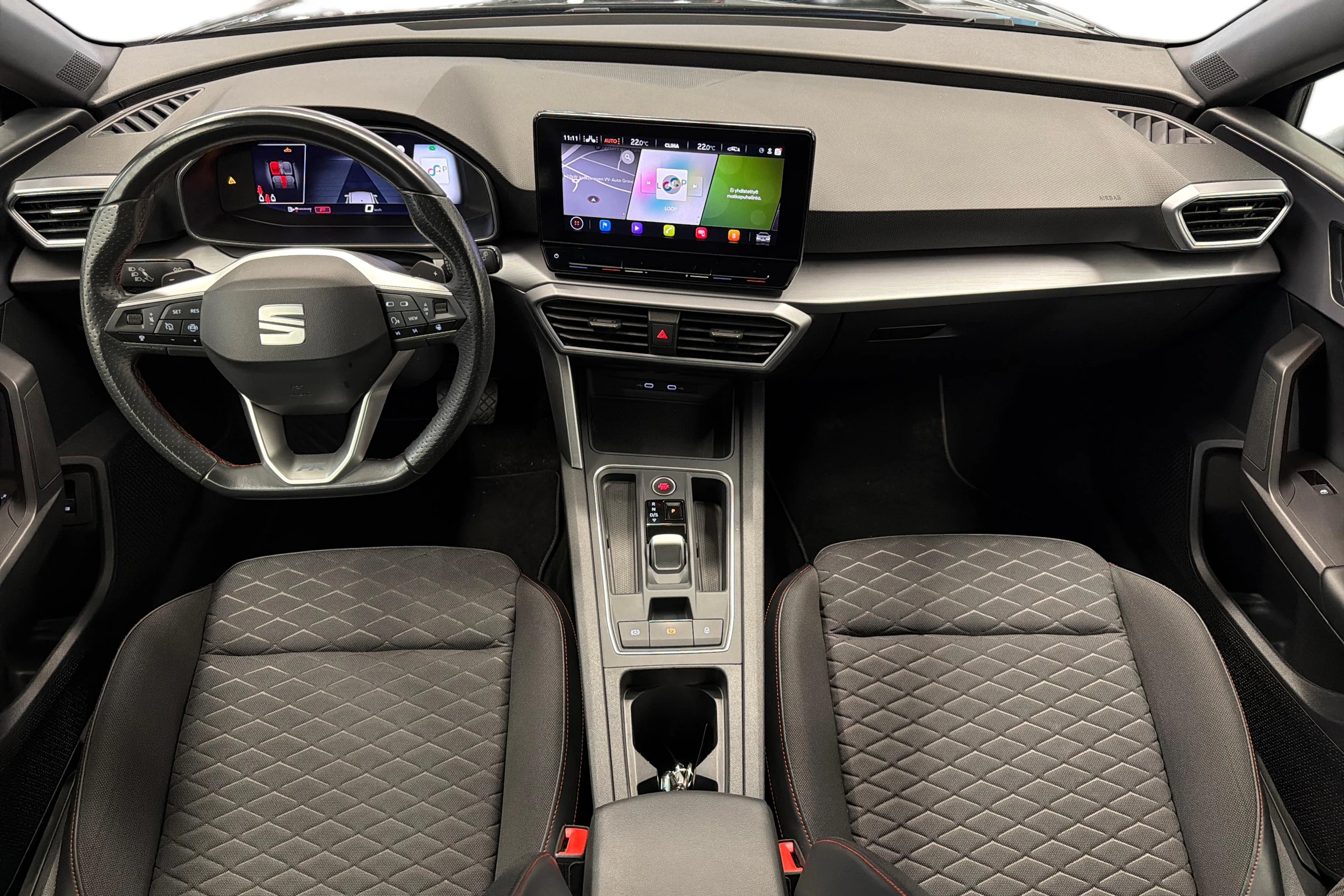 musta SEAT Leon Sportstourer 2022 kuva 7.
