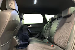 musta SEAT Leon Sportstourer 2022 kuva 8.