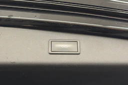 musta SEAT Leon Sportstourer 2022 kuva 12.