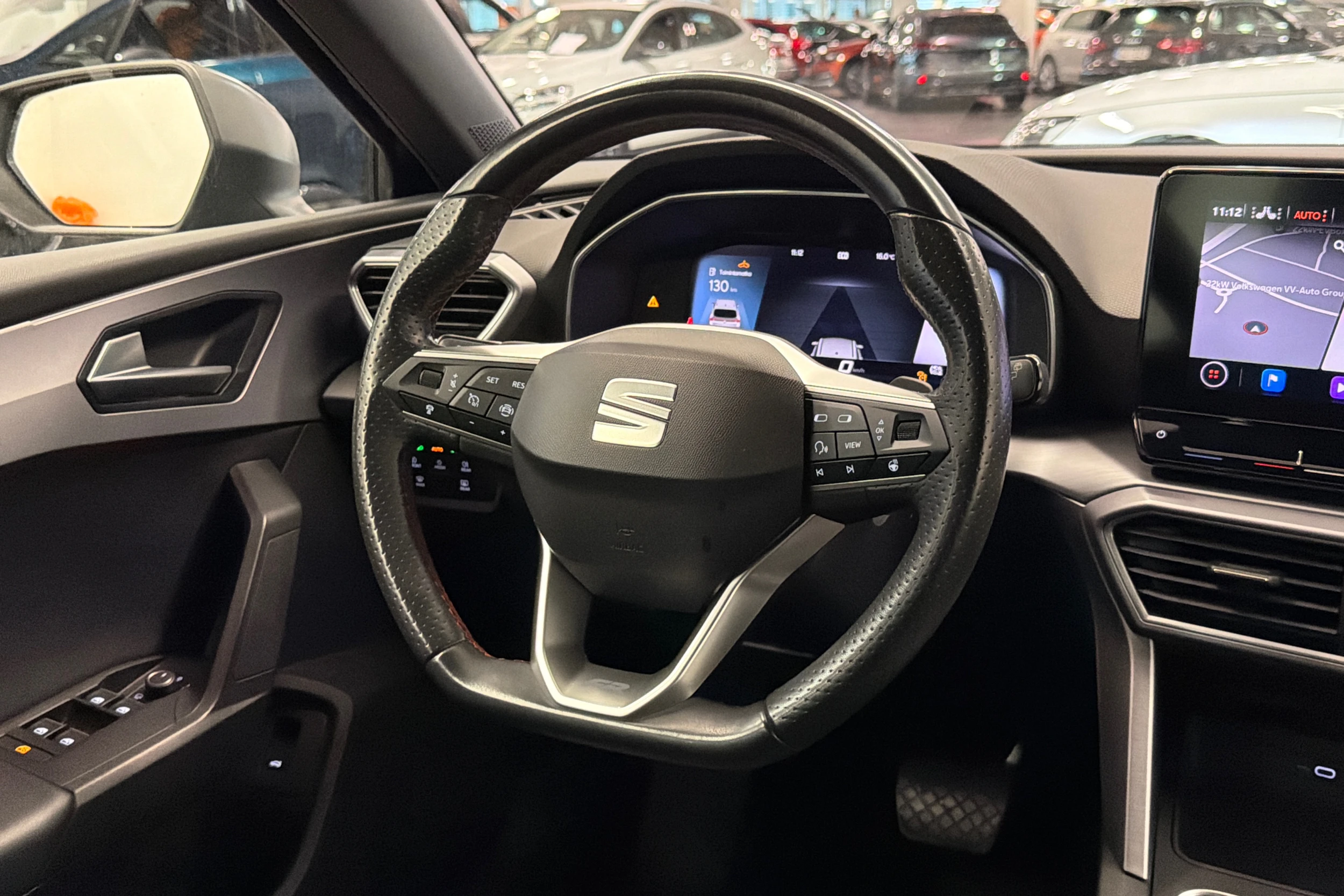 musta SEAT Leon Sportstourer 2022 kuva 17.