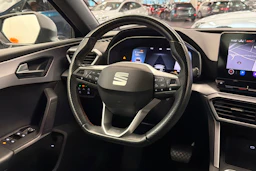 musta SEAT Leon Sportstourer 2022 kuva 17.