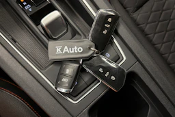 musta SEAT Leon Sportstourer 2022 kuva 33.