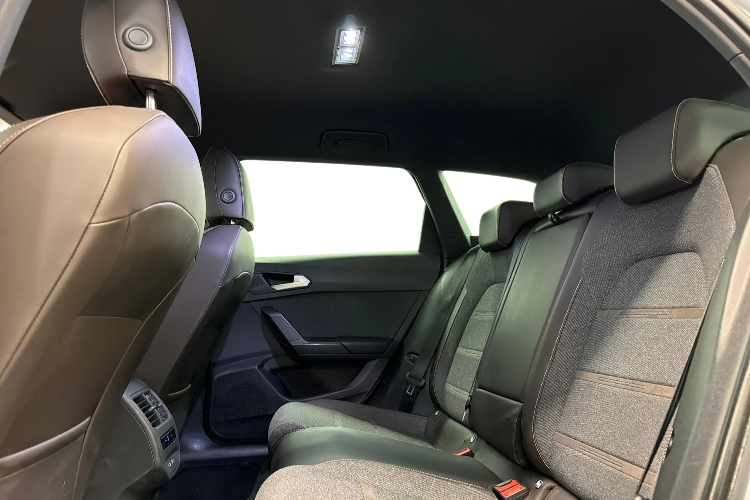 Hopea SEAT LEON SPORTSTOURER 2022 kuva 8.
