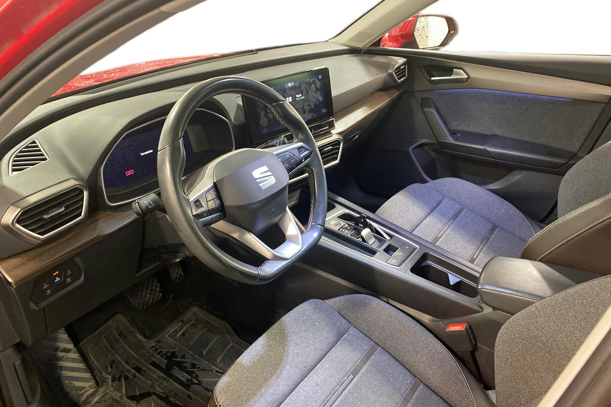 Punainen SEAT LEON SPORTSTOURER 2022 kuva 3.