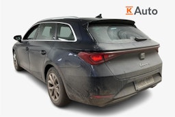 sininen SEAT Leon Sportstourer 2022 kuva 2.