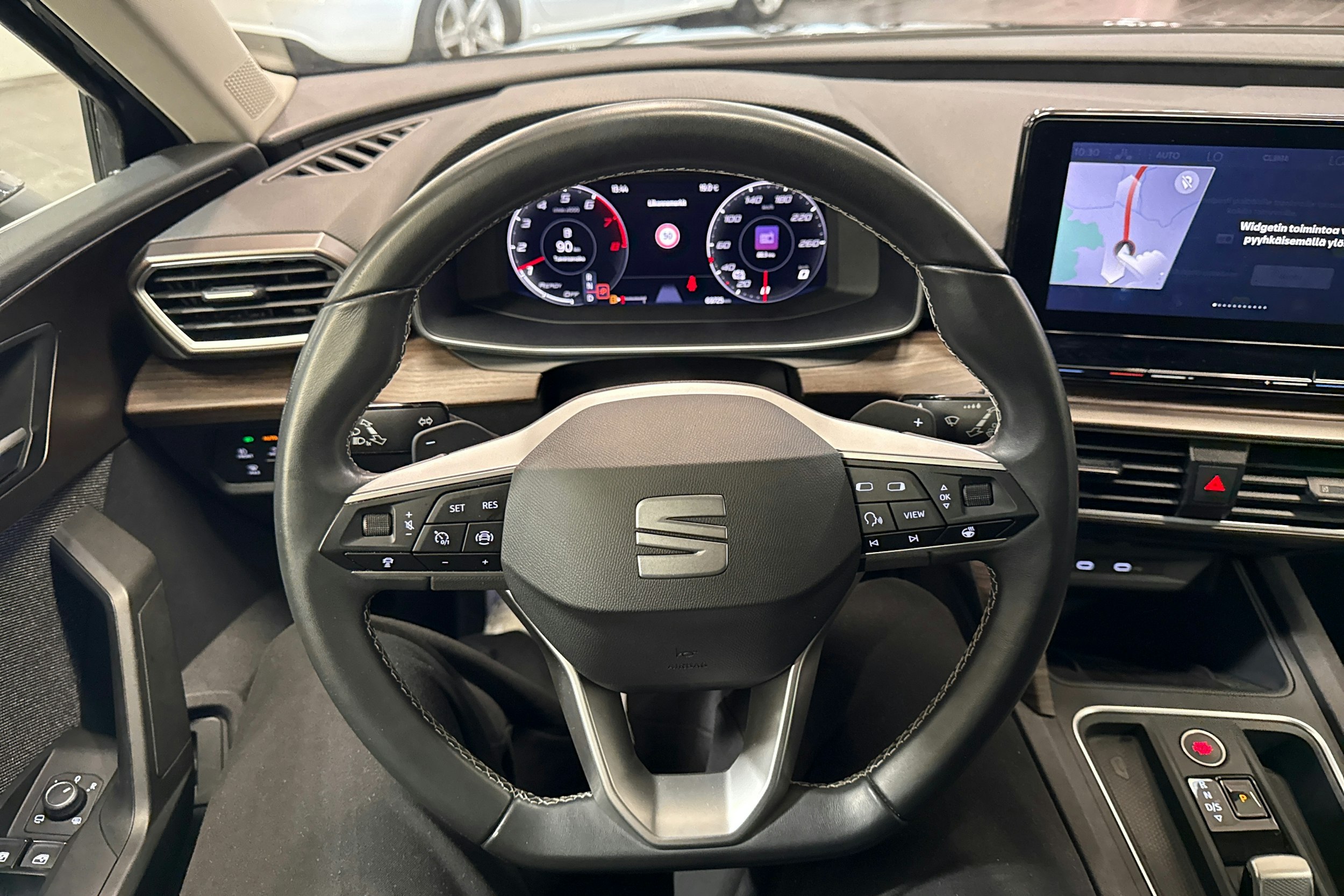 met. harmaa SEAT Leon Sportstourer 2022 kuva 15.